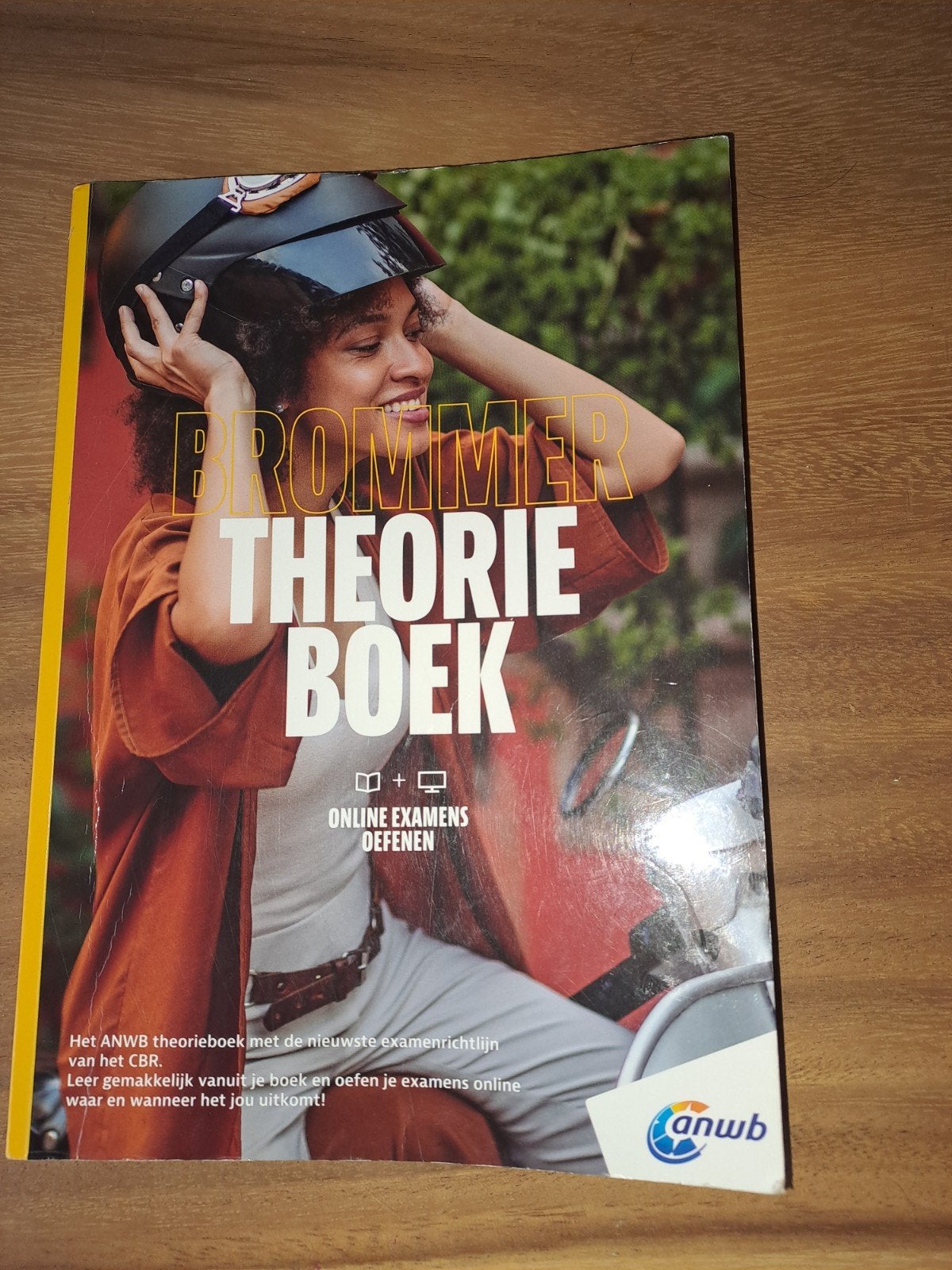Brommer Theorieboek ANWB, Boeken, Ophalen of Verzenden, Zo goed als nieuw, Niet van toepassing, Uitgeverij Smit