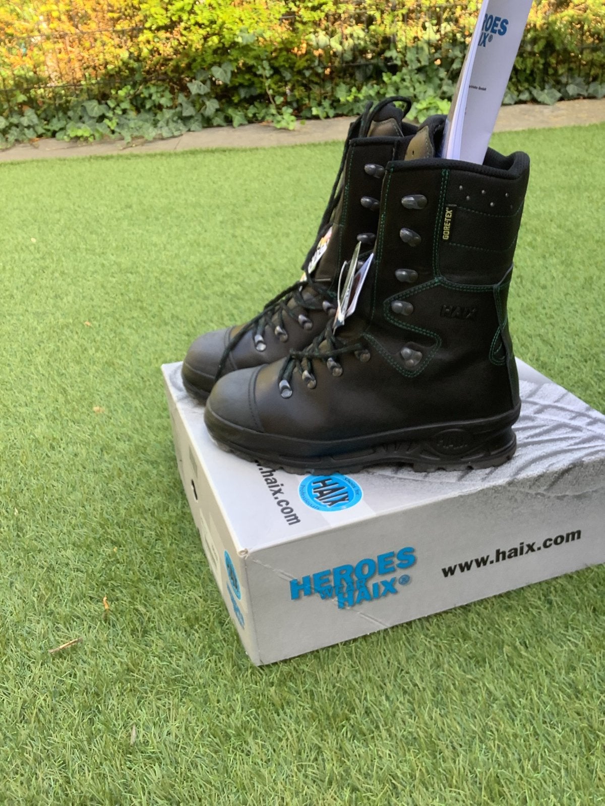 Haix Protector Pro - Nieuw in doos - Maat 43, Kleding | Heren, Schoenen, Ophalen of Verzenden, Nieuw, Zwart, Boots