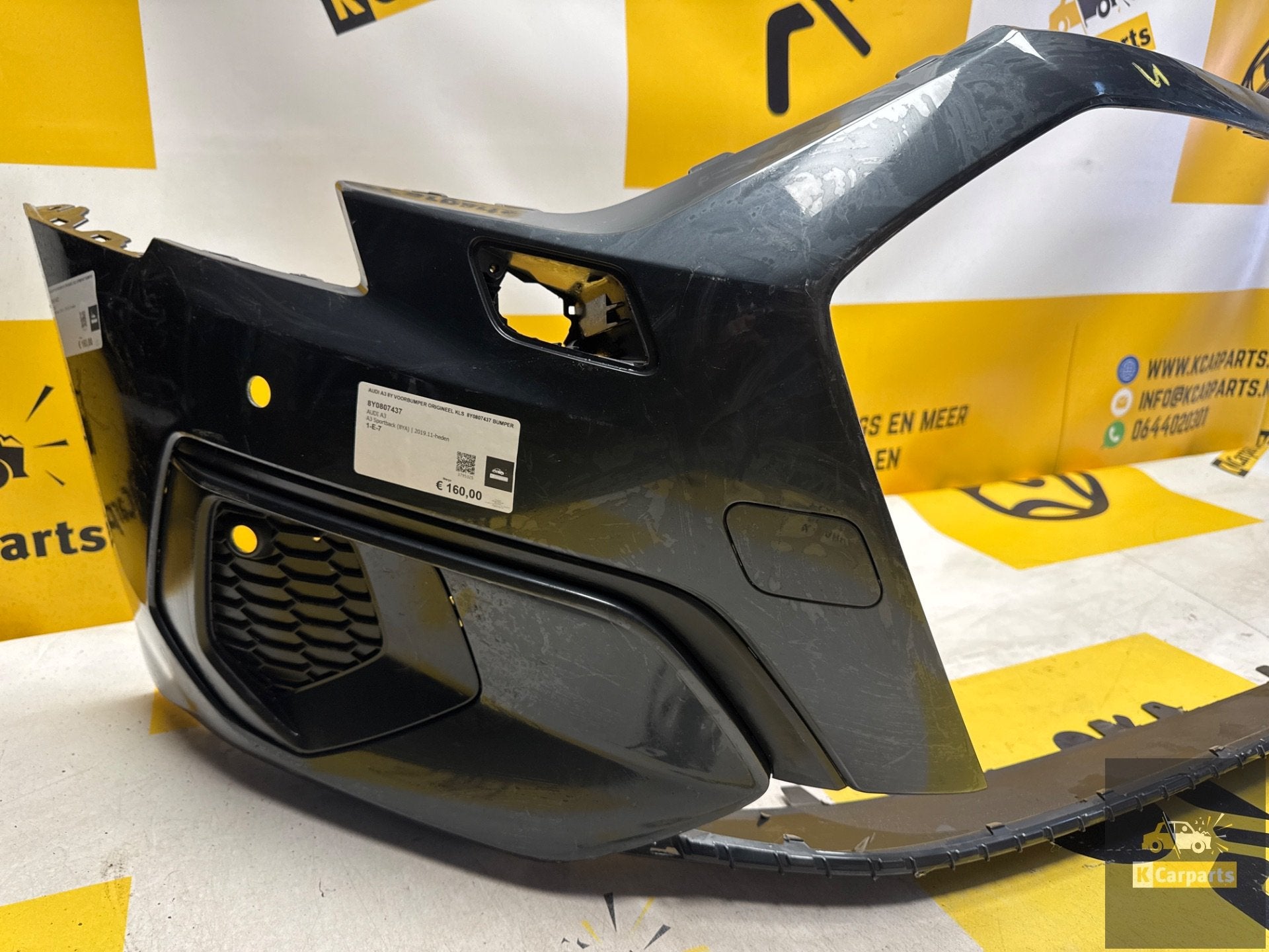 Audi A3 8Y Voorbumper Origineel KlS 8Y0807437 bumper, Auto-onderdelen, Carrosserie en Plaatwerk, Info@fabrikant.eu, Bumper, Fabrikant BV