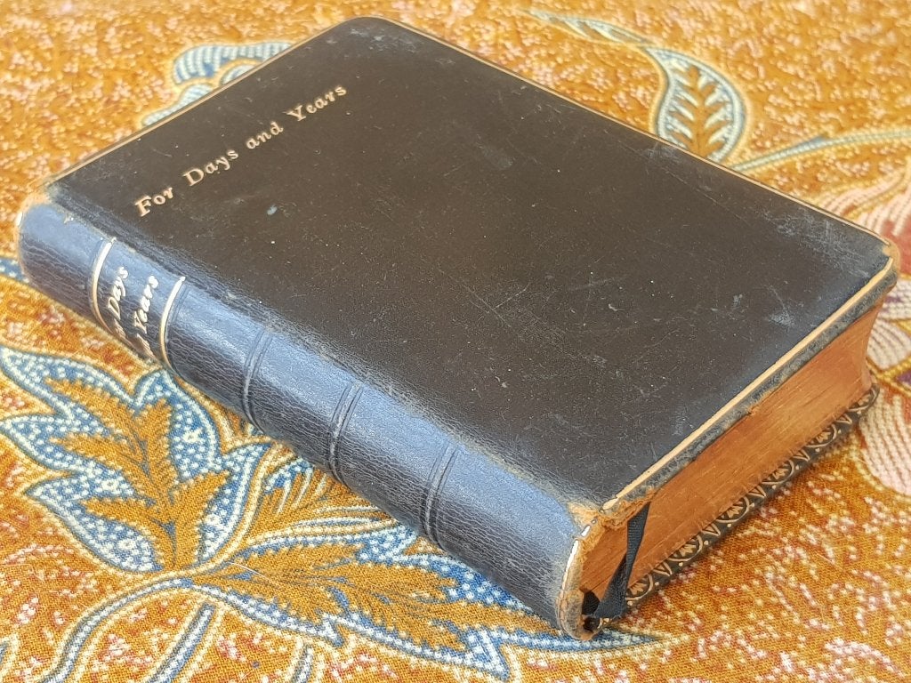 Mooi compleet antiek gebedenboek uit Engeland uit 1891.