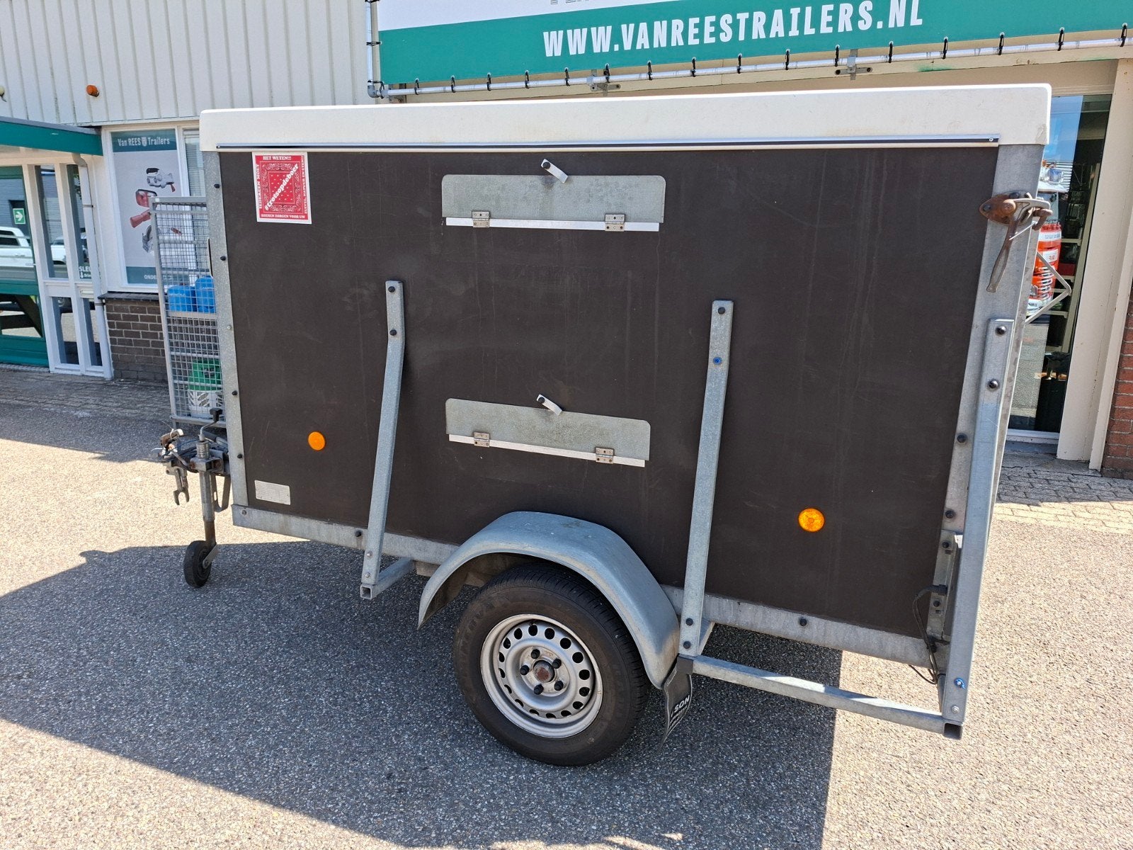Kleinvee vee ponytrailer en een bakwagen 1300kg  kenteken, Ophalen, Gebruikt