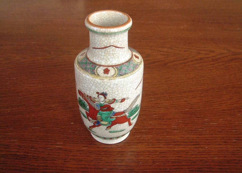 gave oude chinees of japanse vaas met krijgers, Ophalen of Verzenden, Zo goed als nieuw