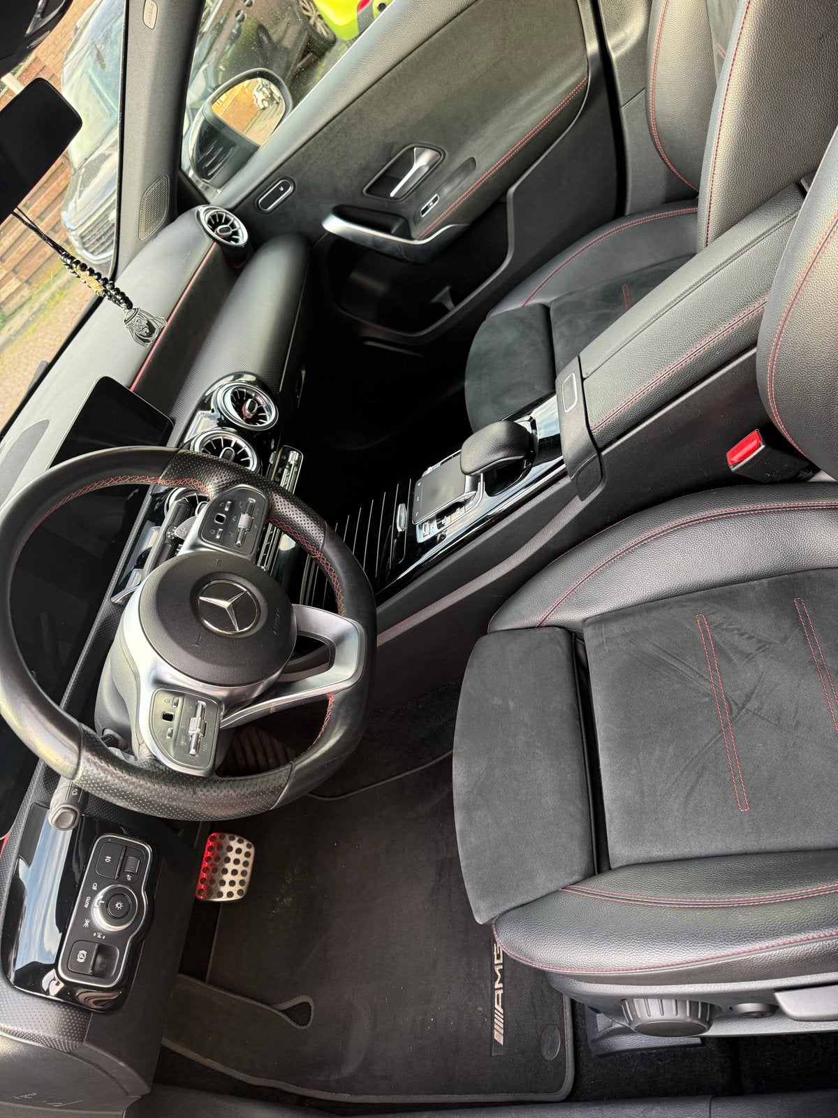 Mercedes-Benz A-Klasse A 200 163pk 7G-DCT 2019 Zwart, Auto's, 4 cilinders, Origineel Nederlands, 690 kg, Particulier