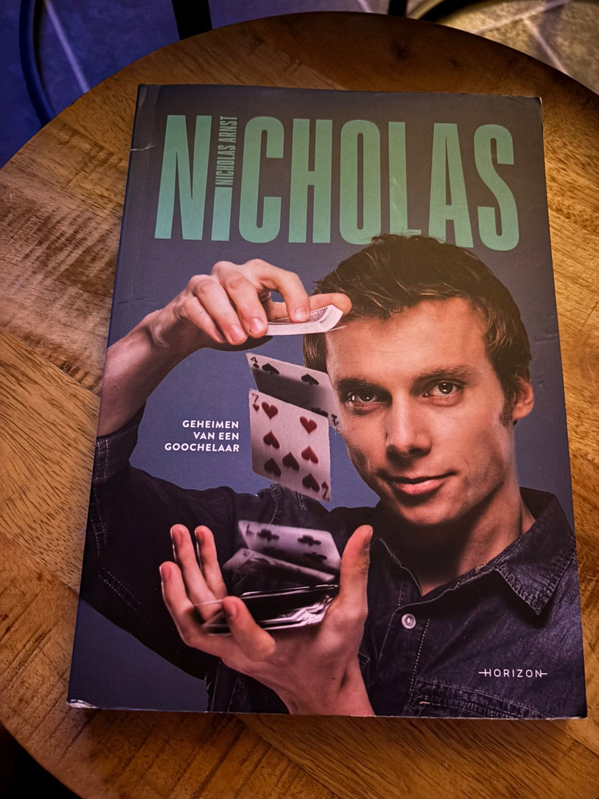 Nicholas Arnst - Nicholas, Ophalen of Verzenden, Gelezen, Nicholas Arnst