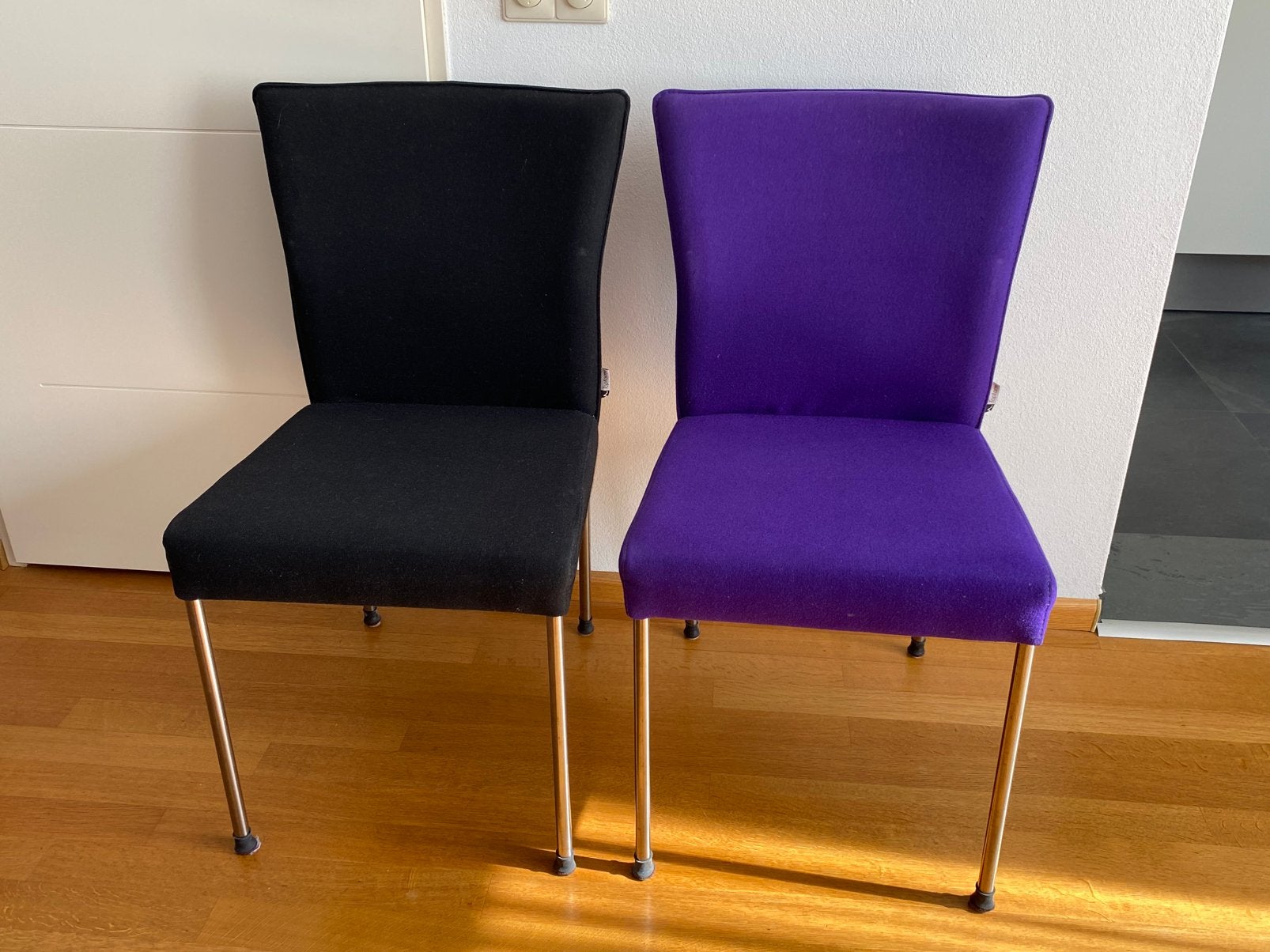 6 eetkamerstoelen. 4 paars en 2 zwart merk Topform, Huis en Inrichting, Ophalen, Overige kleuren, Zo goed als nieuw, Metaal