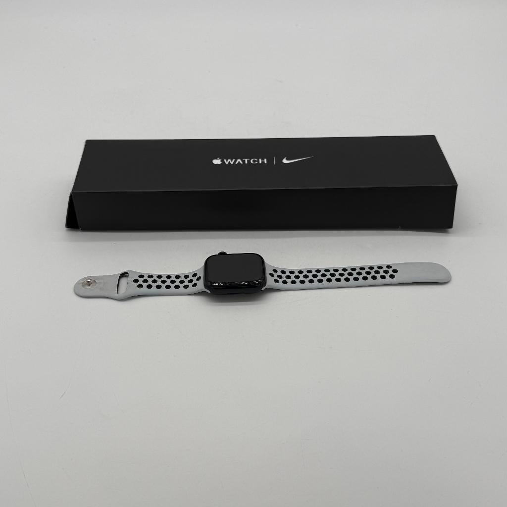 Apple watch Series 7 | In goede staat | Compleet met doosje, Apple Watch ⌚️, Zwart, IOS, Ophalen of Verzenden