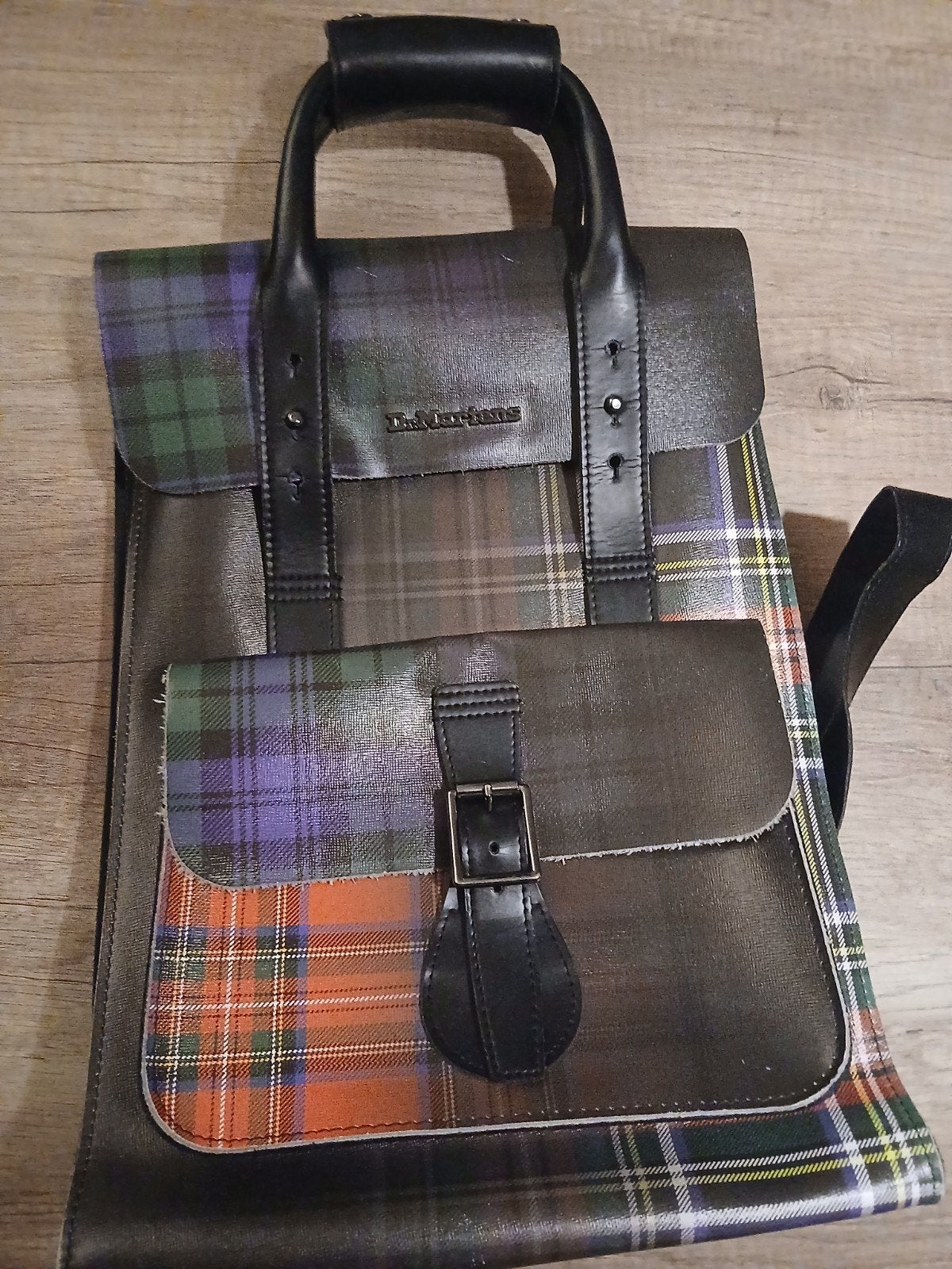 Dr. Martens Rugzak - Zwart met Schotse Ruit, 25 tot 40 cm, Ophalen of Verzenden, Zo goed als nieuw, Overige merken