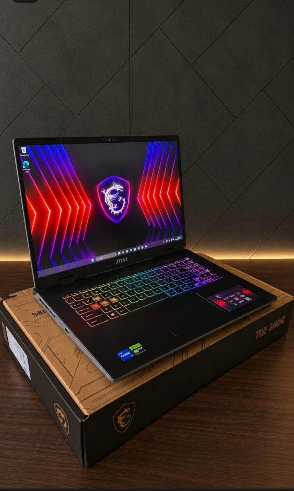 MSI Gaming Laptop - Intel Core i7-14700HX | RTX 4060 | 17", Ophalen of Verzenden, Zo goed als nieuw, Gaming, SSD