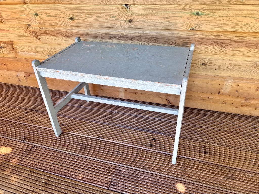 Leuke stevige houten kindertafel (opknappertje), Kinderen en Baby's, Ophalen of Verzenden, Gebruikt, Tafel(s)