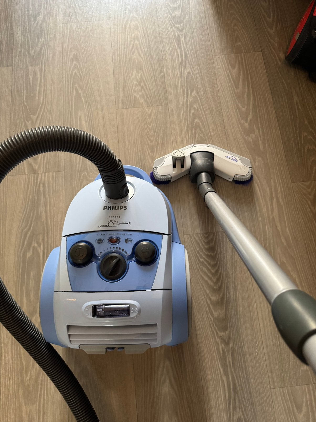 Stofzuiger | Philips | Werkt Goed | Schoon | 2000 Watt, Gebruikt, Philips, 1600 tot 2000 watt, Geschikt voor harde vloeren