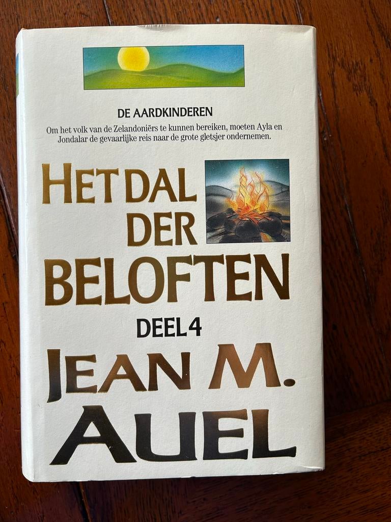 Het Dal der Beloften - De Aardkinderen Deel 4 - Jean M. Auel, Ophalen of Verzenden, Gelezen, Nederland