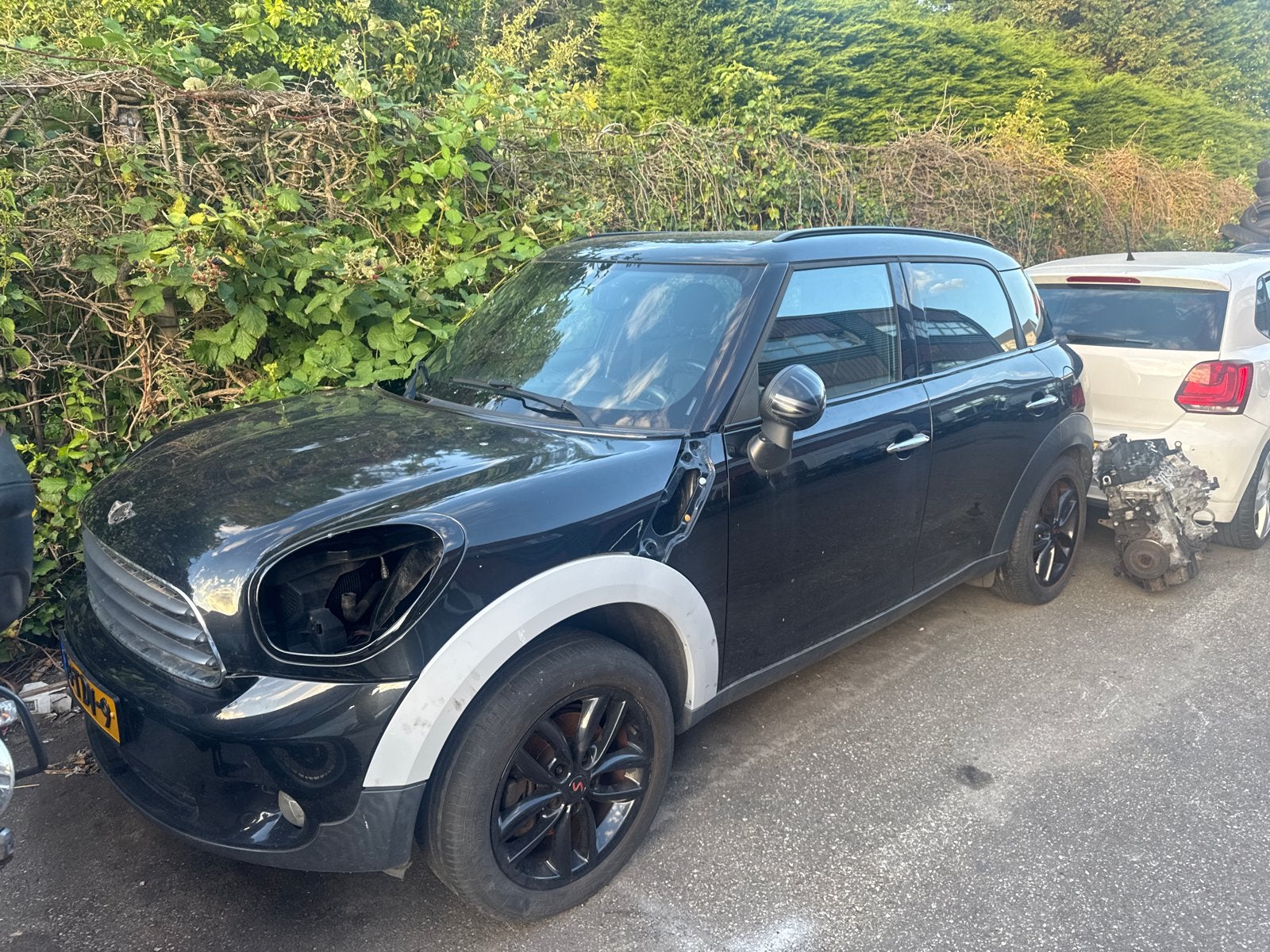 Mini Countryman 1.6 D ONE 2012 Zwart motor kapot export, Auto's, Mini, Voorwielaandrijving, Origineel Nederlands, 140 €/maand
