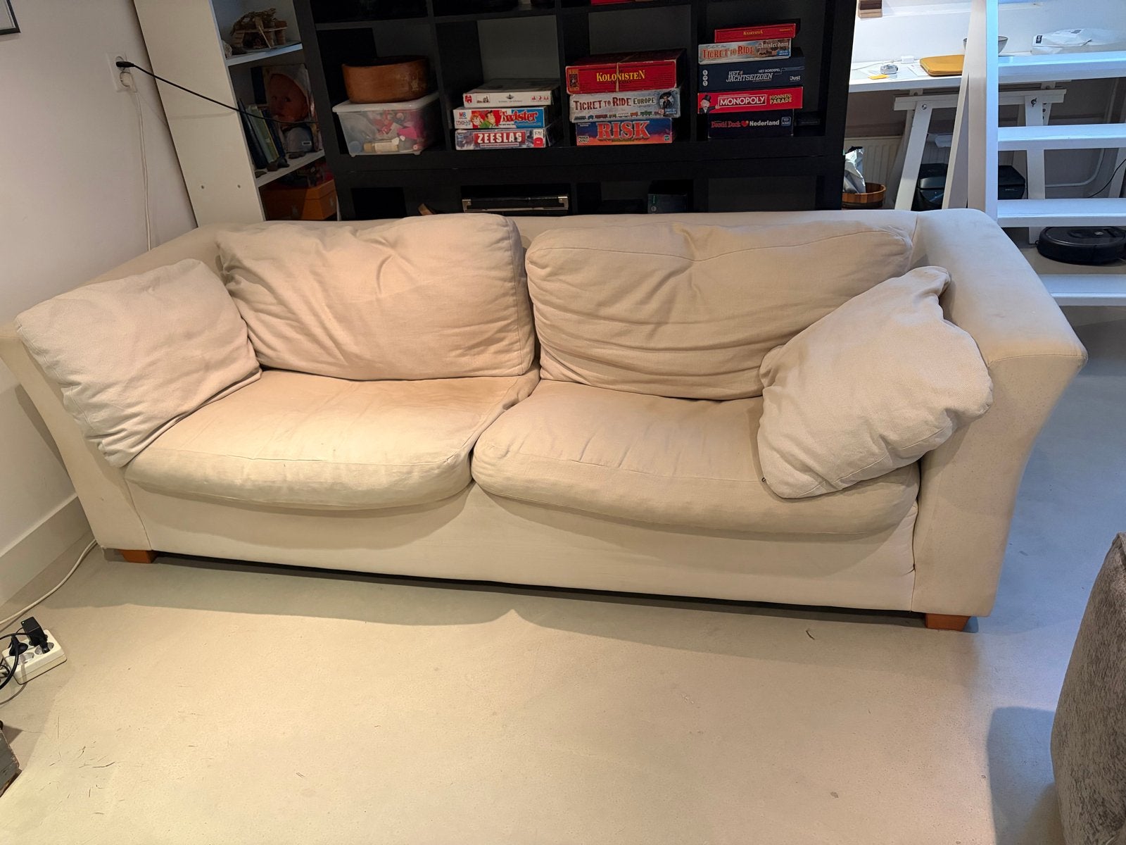 Comfortabele 2-zitsbank, crème kleur, gebruikt, Huis en Inrichting, Banken | Bankstellen, Ophalen, Gebruikt, 150 tot 200 cm, Tweepersoons