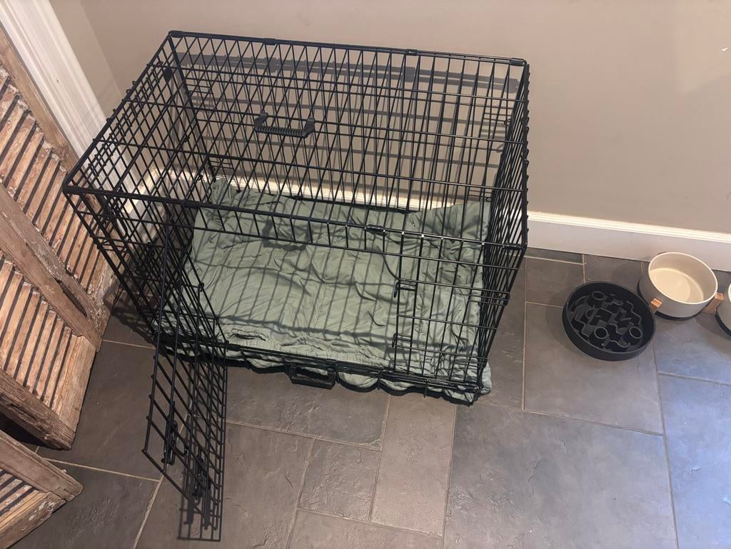 Honden bench, Dieren en Toebehoren, Ophalen of Verzenden, Zo goed als nieuw