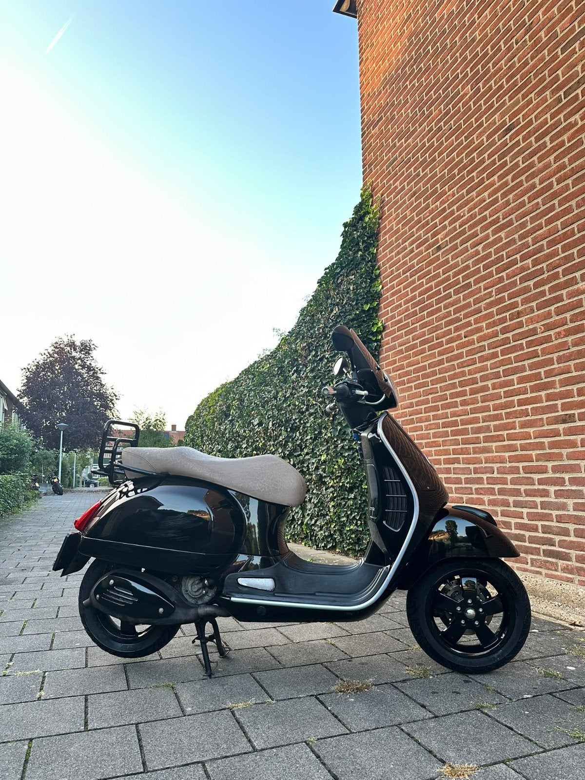 Vespa gts 250 a2 17.000km, Fietsen en Brommers, Overige modellen, Ophalen of Verzenden, Zo goed als nieuw, Benzine