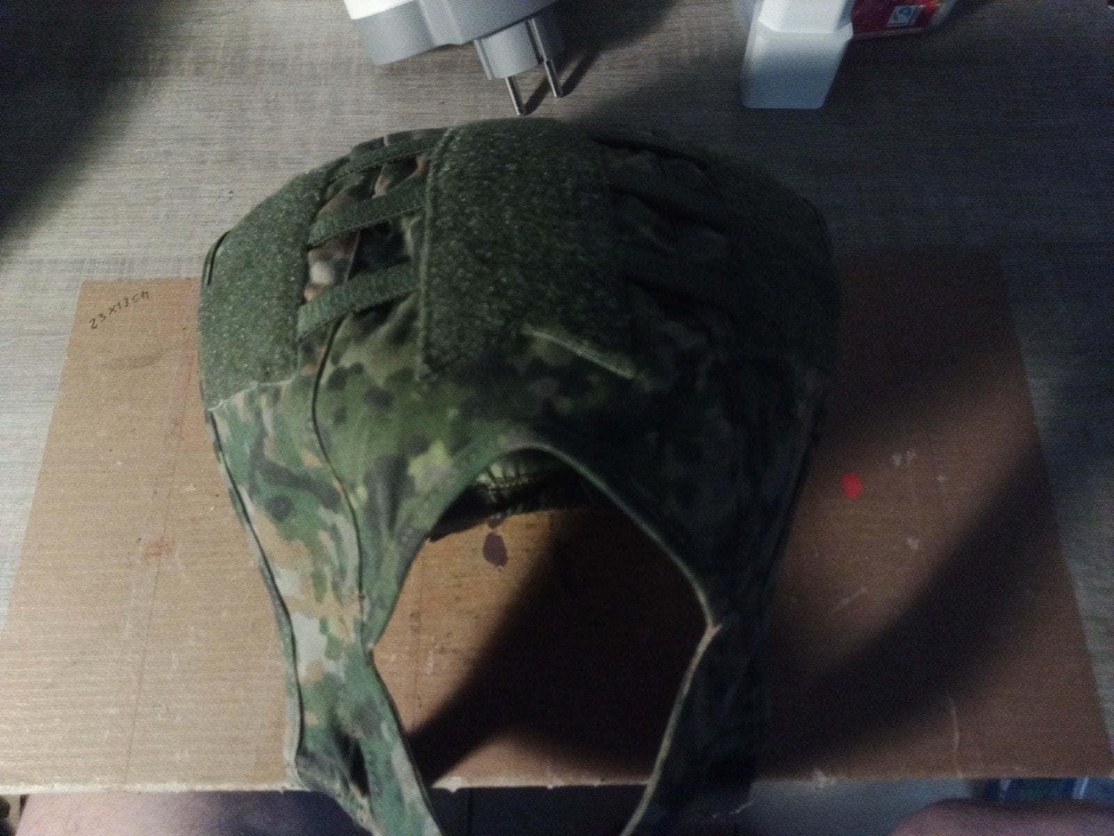 Helmhoes voor doks helm als nieuw, Ophalen of Verzenden, Landmacht, Helm of Baret