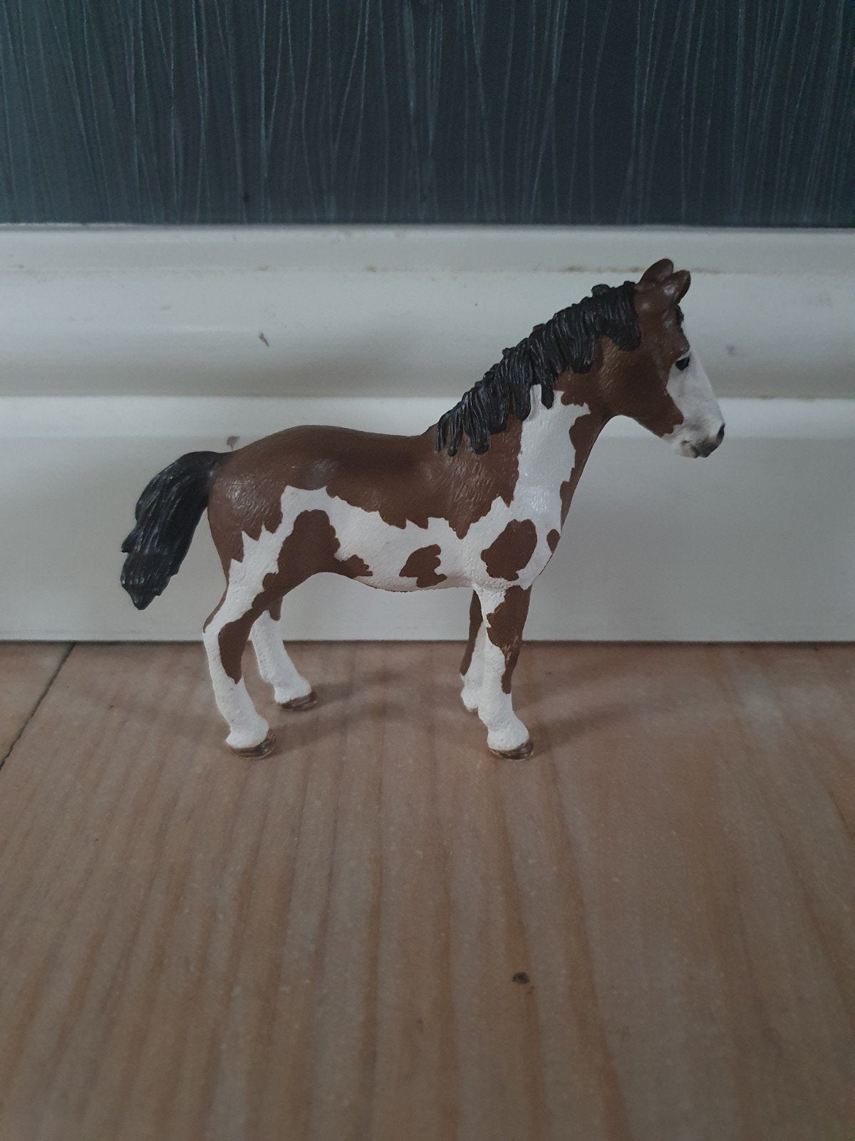 Schleich pinto jaarling, Ophalen of Verzenden, Zo goed als nieuw, Paard, Beeldje of Figuurtje