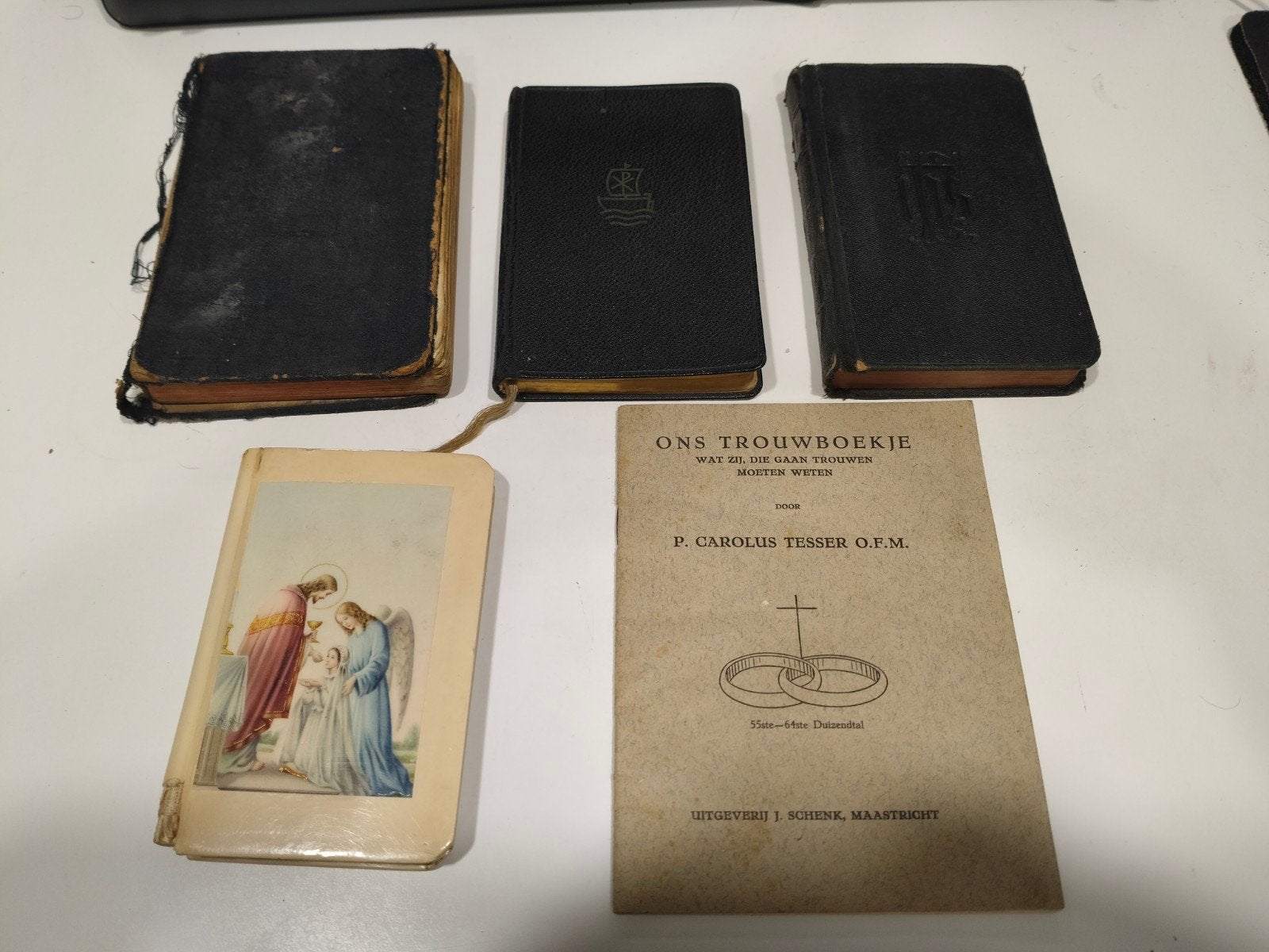 Collectie oude religieuze boeken en gebedenboekjes, Verzenden