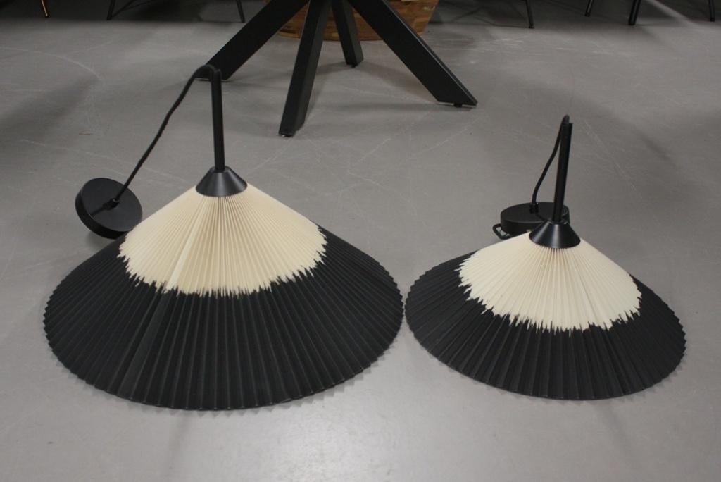 2 x hanglamp PLEATED Light & Living zwart naturel geplooid, Ophalen of Verzenden, Zo goed als nieuw