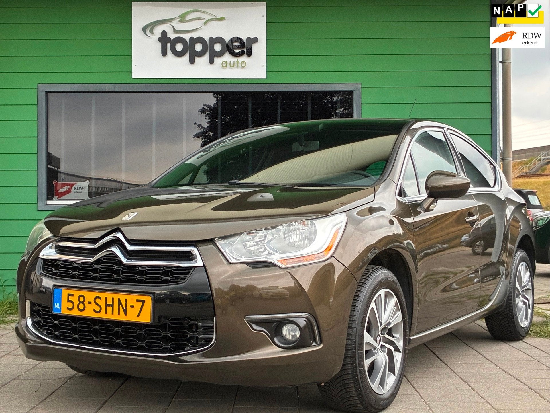 Citroen DS4 1.6 VTi Chic|1e Eigenaar|CruiseControl|Airco|Tre, Euro 5, Gebruikt, 4 cilinders, Bruin