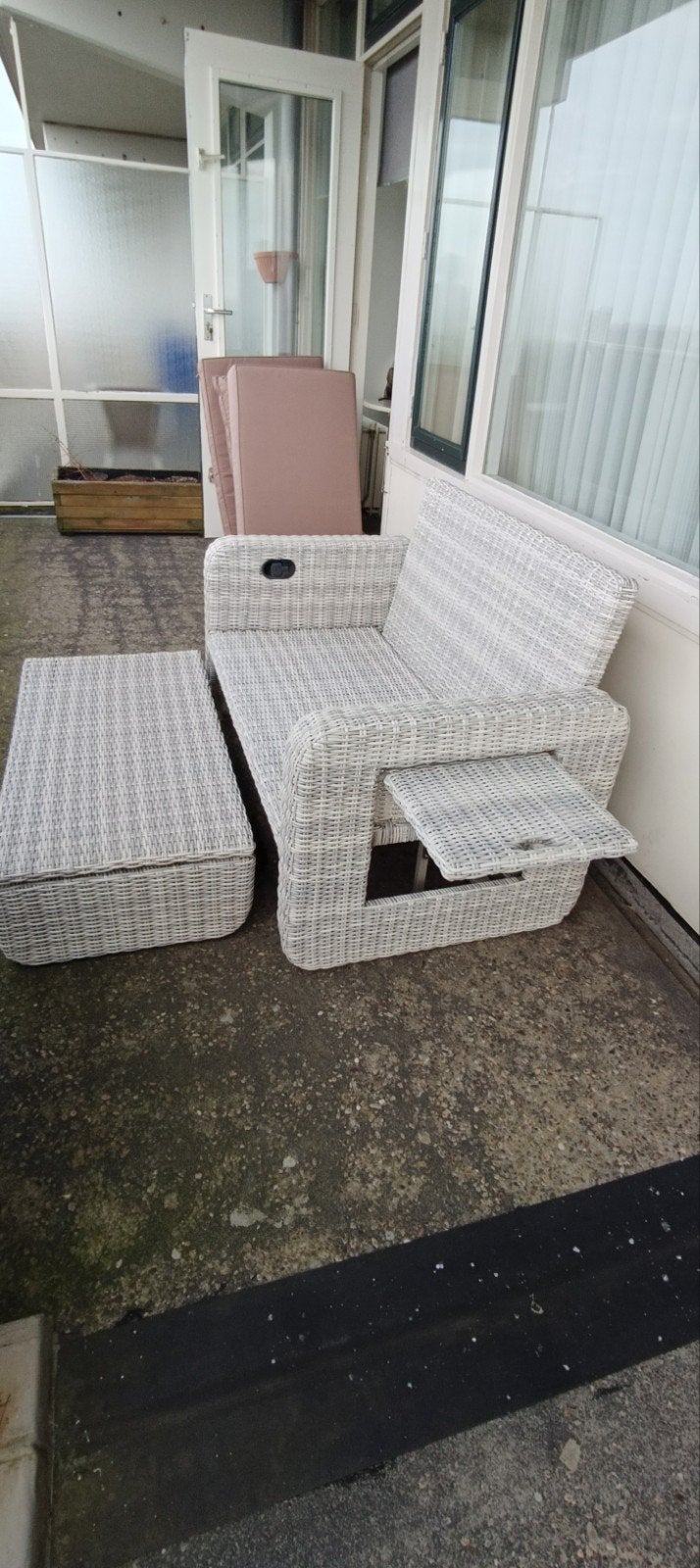 Wicker Loungeset met uitschuifbare bijzettafel, Tuin en Terras, Zo goed als nieuw, Loungeset, Wicker, Bank