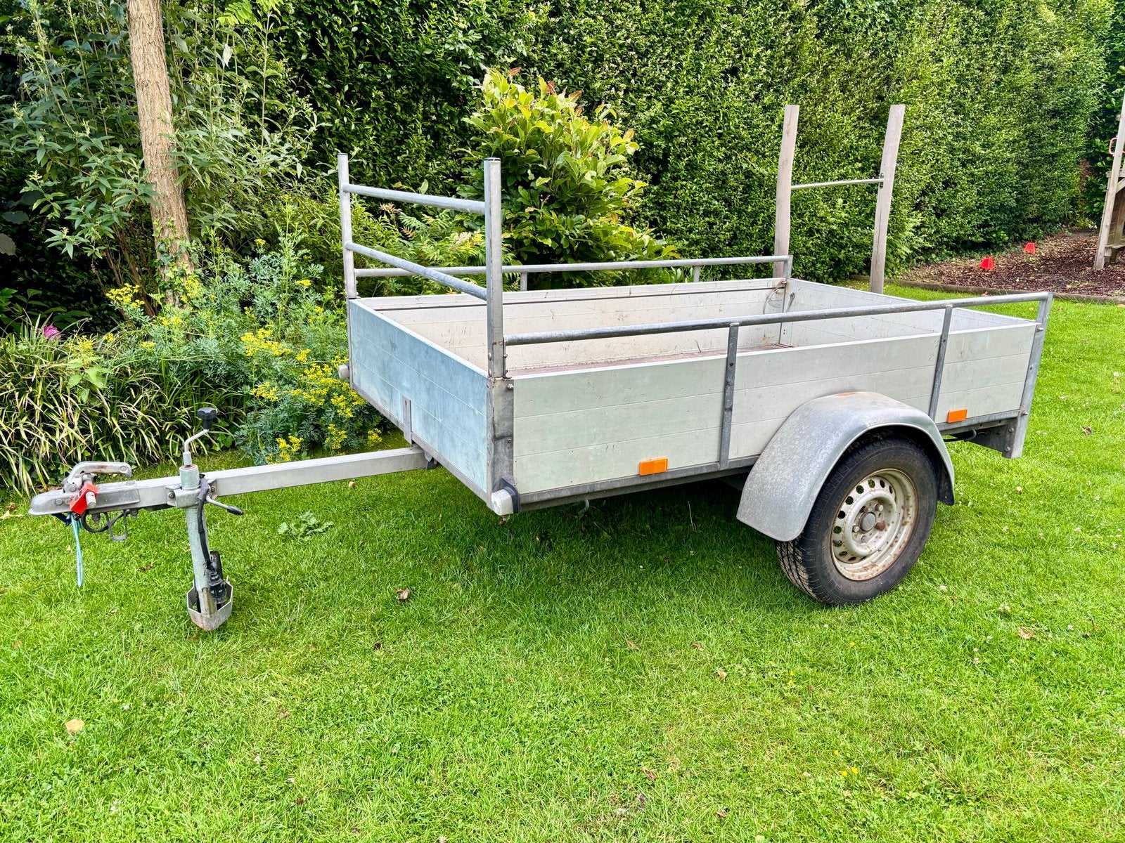 Degelijke enkelasser aanhanger 750 kg met aluminium schotten, Ophalen, Gebruikt