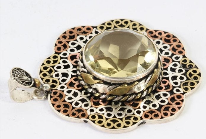 Citrien 35 krt %100natuurlijk vintage design hanger zeldzaam, Ophalen, Zilver, Hanger, Met edelsteen