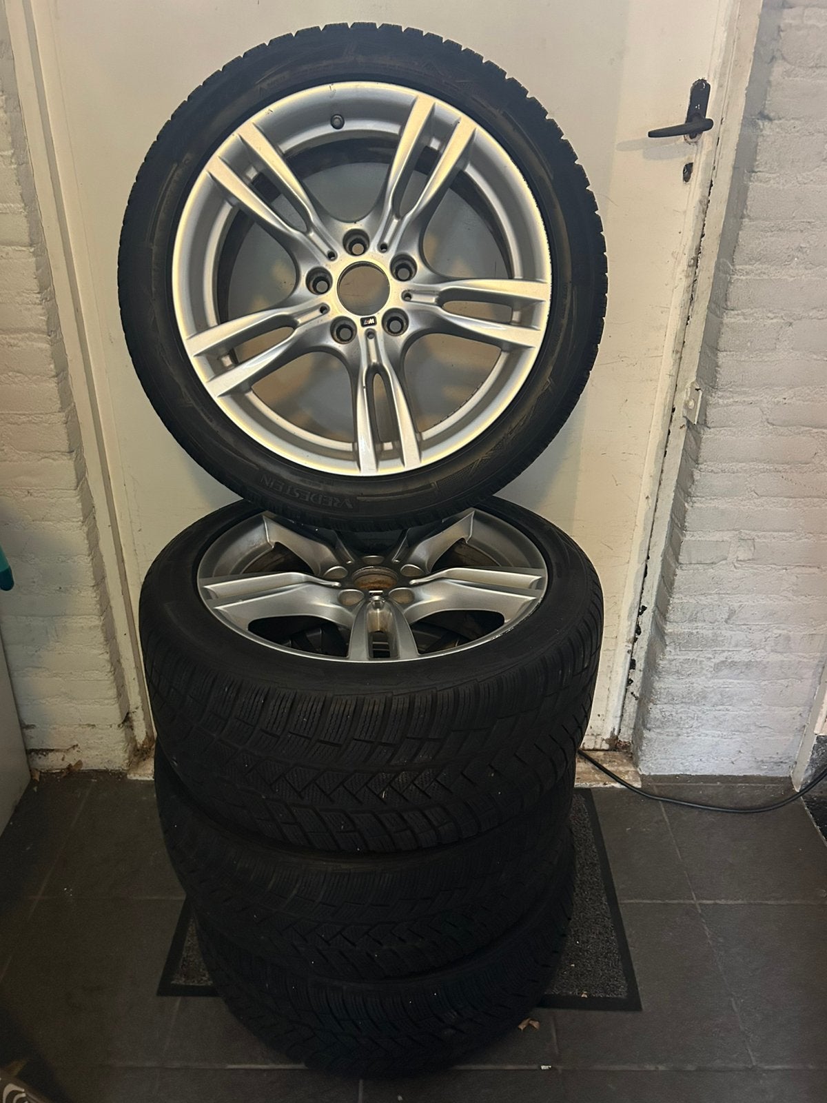BMW 18 Inch Style 400M Breedset velgen met Vredestein winter, Auto-onderdelen, Ophalen, 18 inch, Gebruikt, Velg(en)