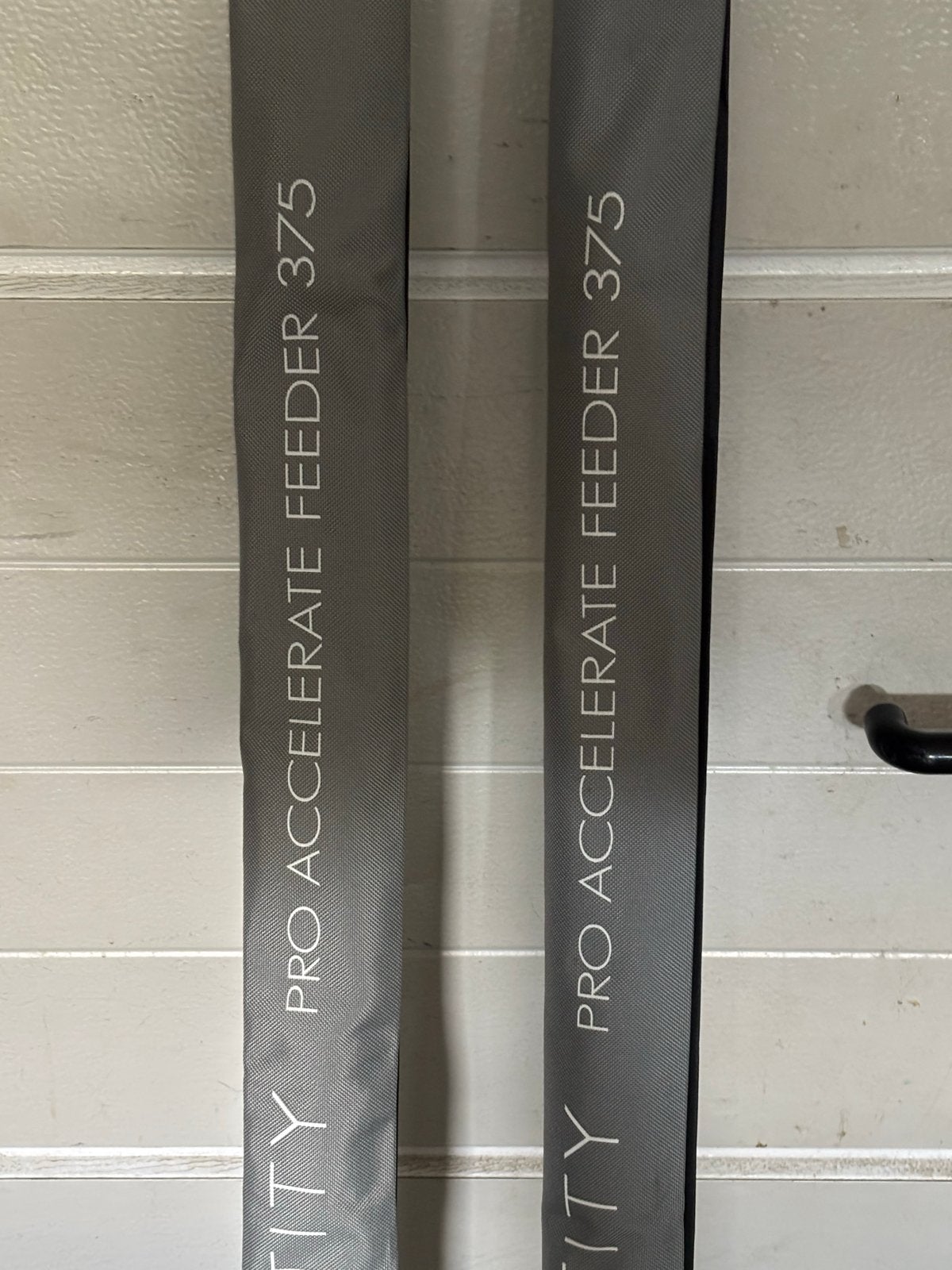 Identity Accelerate Feeders 2x 12.6 ft - 60gr - 375cm, Ophalen of Verzenden, Zo goed als nieuw, Werphengel