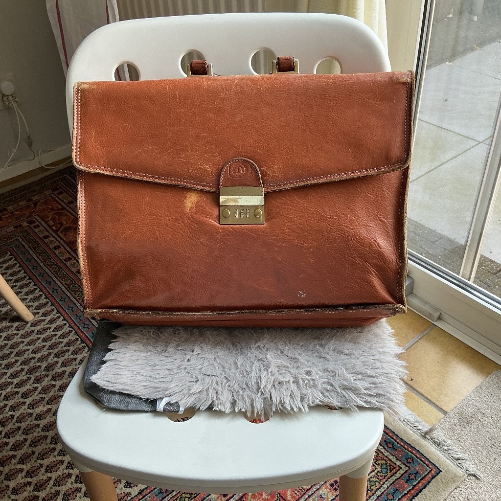 Leren schooltas, Bruin, Aktetas of Boekentas, Ophalen of Verzenden, Leer