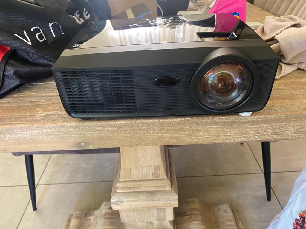 Optoma EW610ST topklasse beamer HDMI, Audio, Tv en Foto, Beamers, HD (720), Ophalen of Verzenden, Optoma, Gebruikt