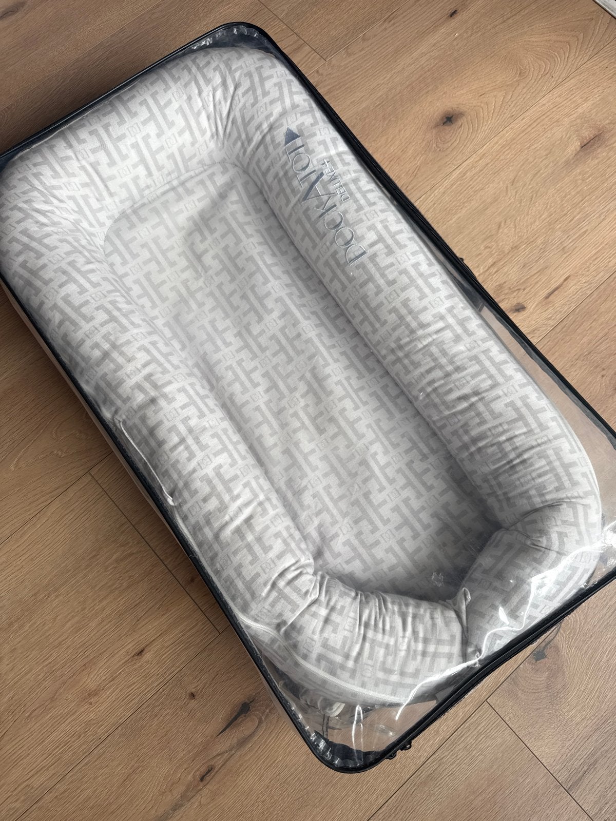 Dockatot Sleepyhead Deluxe+ babynestje grijs, Ophalen of Verzenden, Zo goed als nieuw