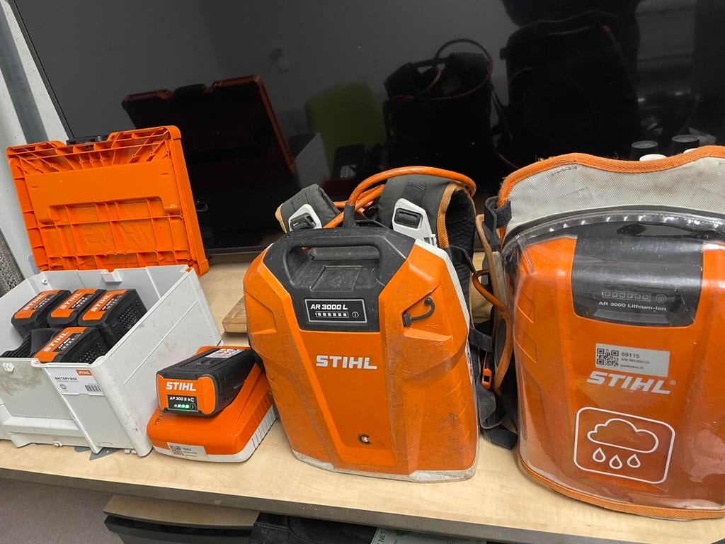 Stihl accu, Ophalen of Verzenden, Zo goed als nieuw
