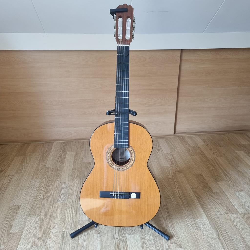 Hofner Carmencita HC 502 Klassieke Gitaar, Muziek en Instrumenten, Ophalen, Zo goed als nieuw, Klassieke of Spaanse gitaar