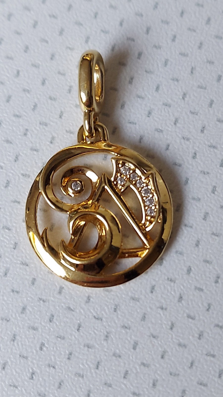 Originele Pandora hanger bedel medaillon goudkleurig, Nieuw, Ophalen of Verzenden, Zilver, Met parel