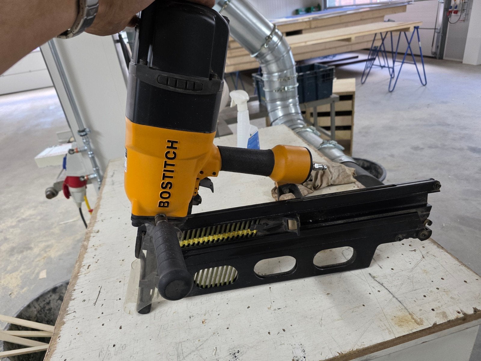 tacker 100 tot 160mm bostich, Ophalen, Zo goed als nieuw