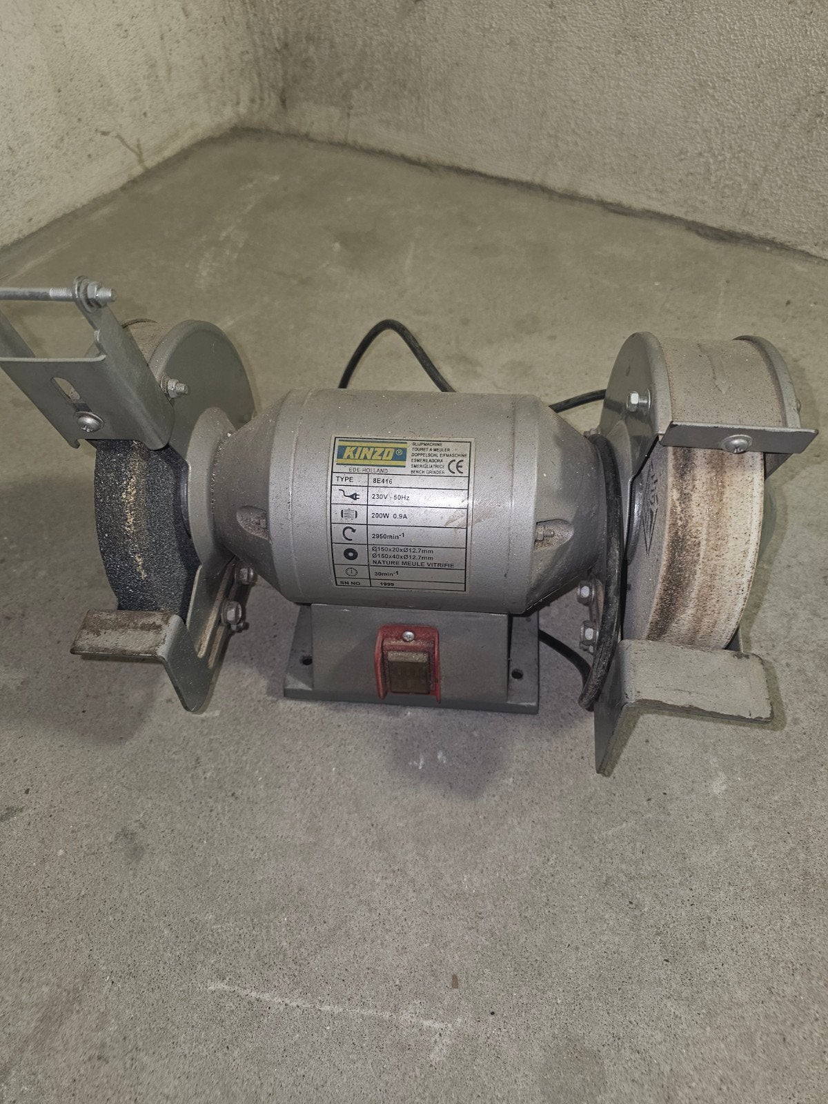 Gebruikt werkt goed, Doe-het-zelf en Verbouw, Gereedschap | Slijpmachines, Ophalen, Minder dan 700 watt, Werkbankslijpmachine