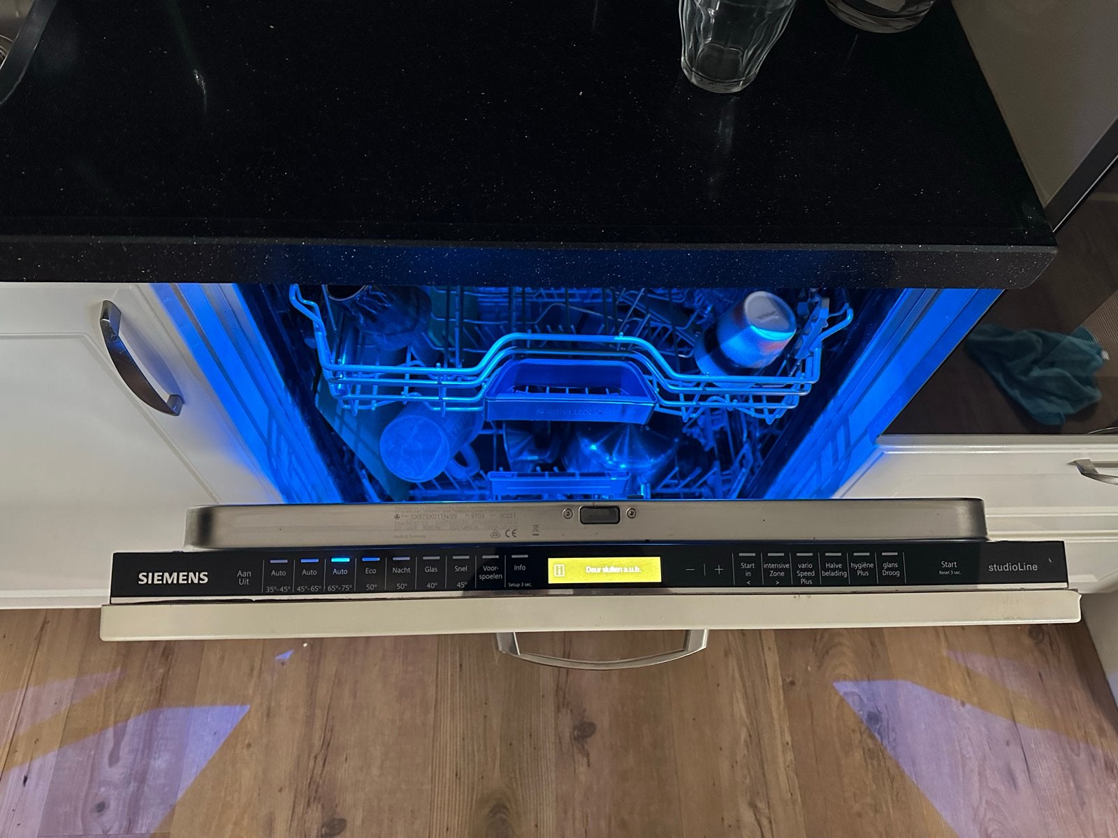 Siemens Vaatwasmachine iQ700 - SX678X01TN, Ophalen, 60 cm of meer, Minder dan 10 liter, Inbouw