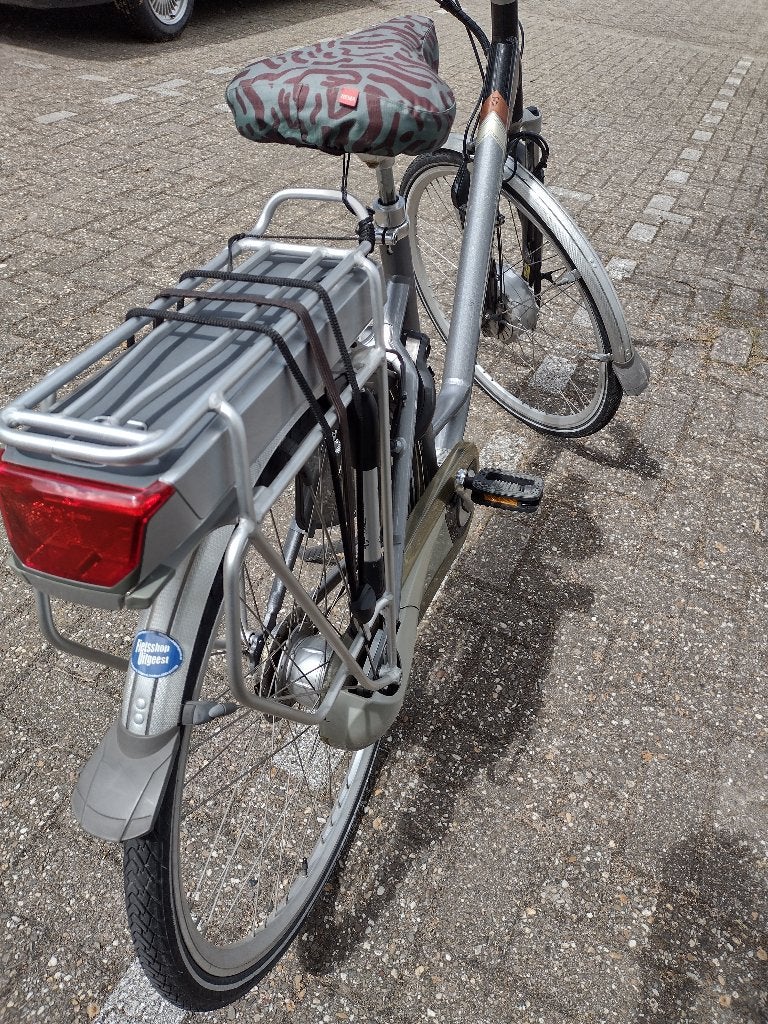 GEVRAAGD ELEKTRICE FIETS voor mijn vrouw, Fietsen en Brommers, Fietsen | Driewielfietsen, Ophalen, Zo goed als nieuw, Sparta