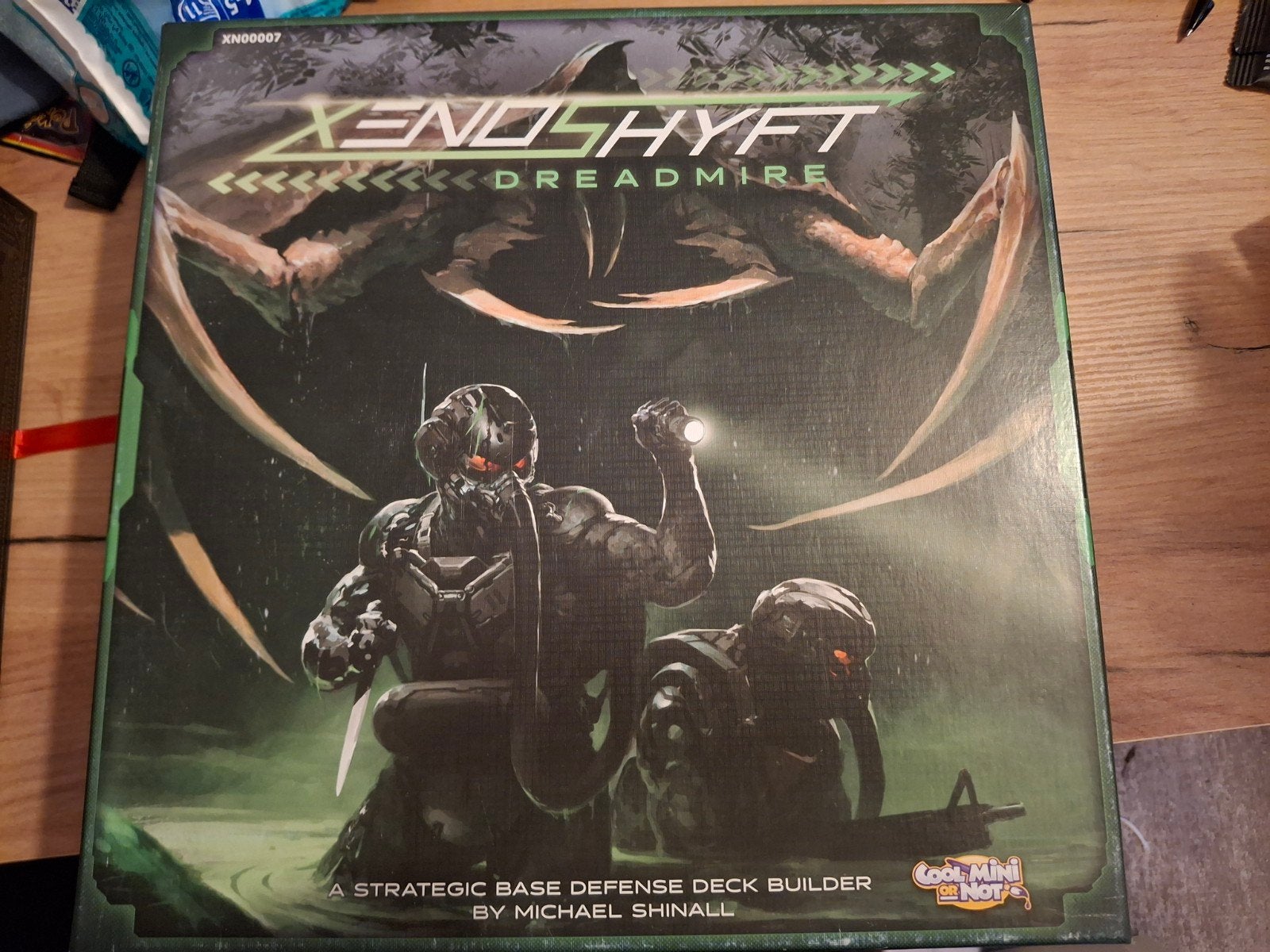 XenoShyft Dreadmire + Onslaught en Folding Lanes, Een of twee spelers, Ophalen of Verzenden, Zo goed als nieuw, CoolMiniOrNot