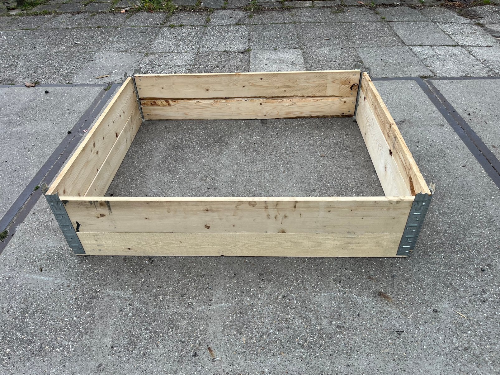 Palletranden moestuin planten , bloemen bakken, Minder dan 30 cm, Ophalen of Verzenden, Zo goed als nieuw, Binnen