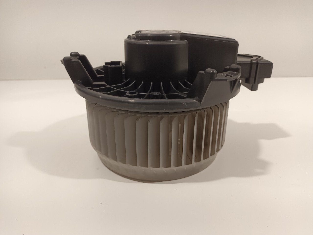 Kachel ventilator motor Honda CR-V, Onderdelen@venauto.nl, Gebruikt, Ettenseweg 76, 4706 PB Roosendaal, The Netherlands, Herkomst onderdeel bekend