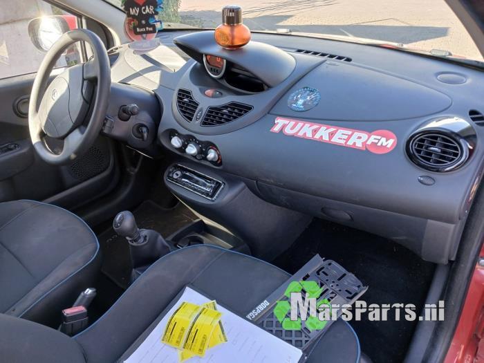 Kilometerteller KM van een Renault Twingo, Gebruikt, -, Renault, -
