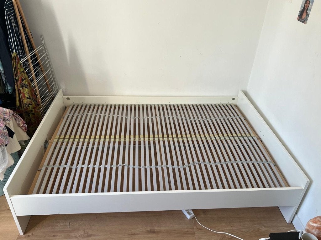 IKEA BRIMNES BED FRAME (140X200) in good condition for sale, Ophalen, Gebruikt, Tweepersoons, 140 cm