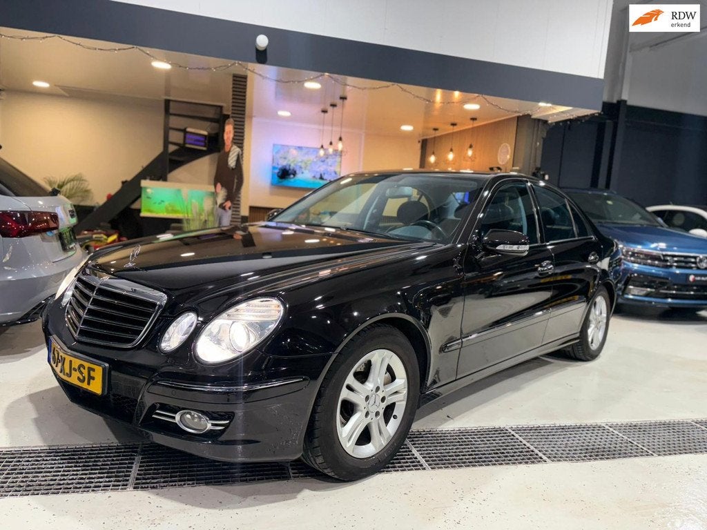 Mercedes-Benz E-klasse 280 CDI Avantgarde Sport Edition|TREK, Auto's, Automatische klimaatregeling, Achterwielaandrijving, Gebruikt