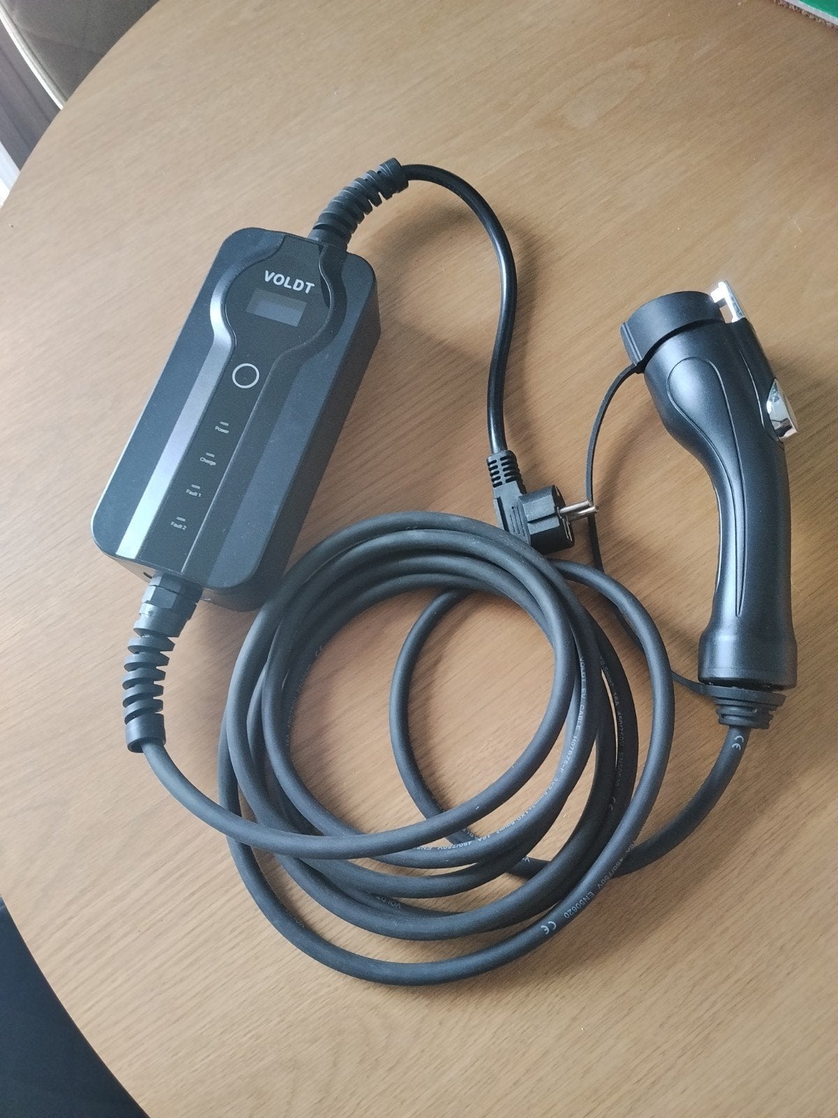 VOLT Thuis lader auto type 1, instelbaar in ampère, Ophalen, Zo goed als nieuw