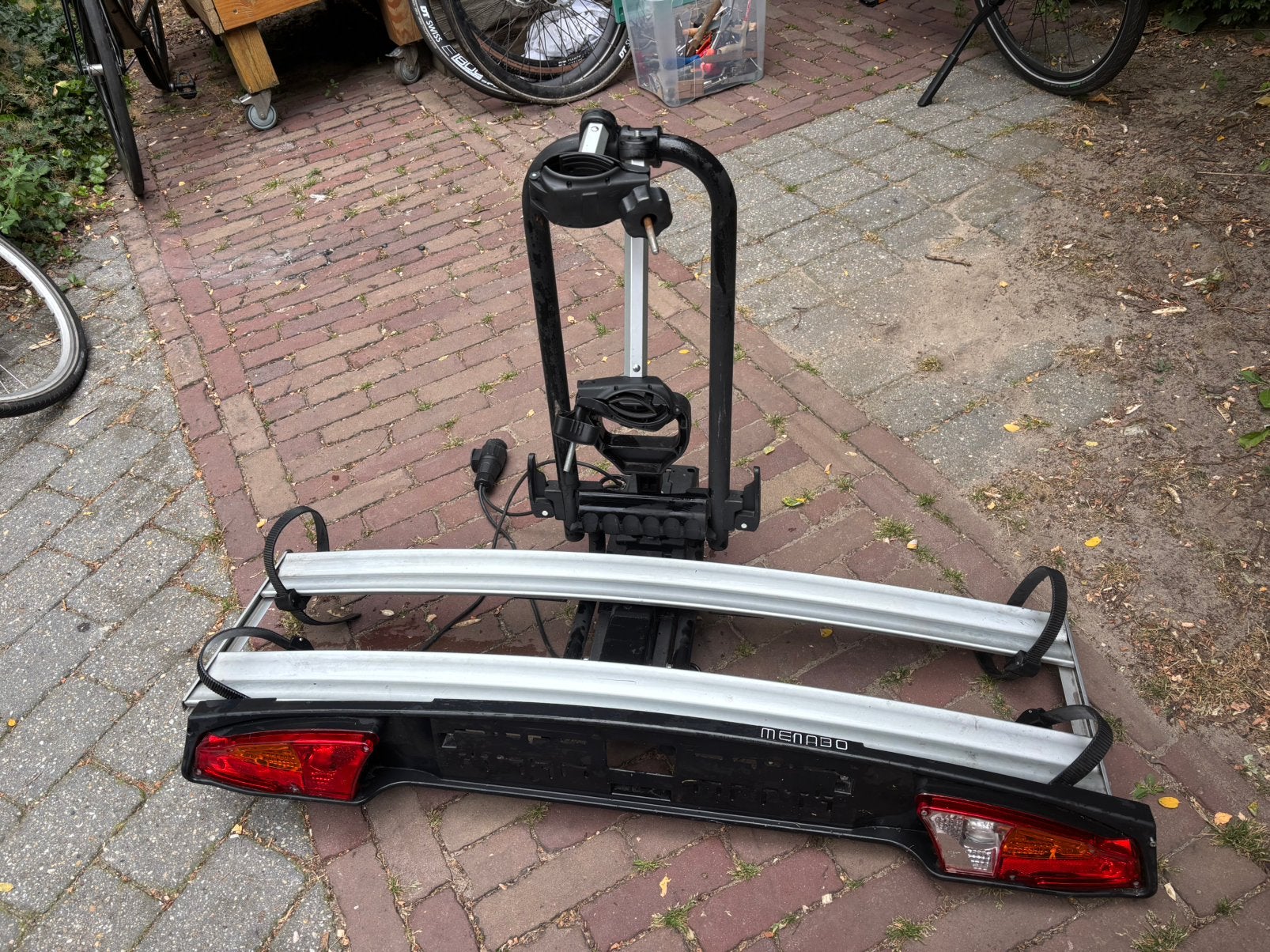 Menabo fietsen drager, Ophalen of Verzenden, Zo goed als nieuw, Trekhaakdrager, Elektrische fiets