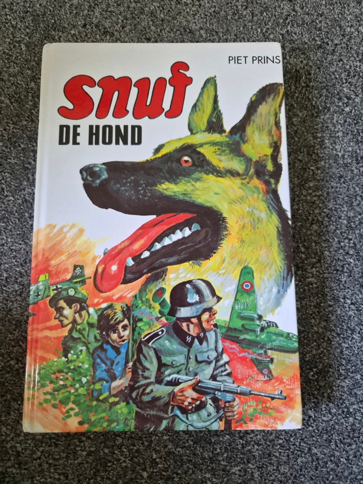 Snuf de Hond - Piet Prins (Oorlogsverhaal), Ophalen of Verzenden, 20e eeuw of later, Gelezen, Piet Prins