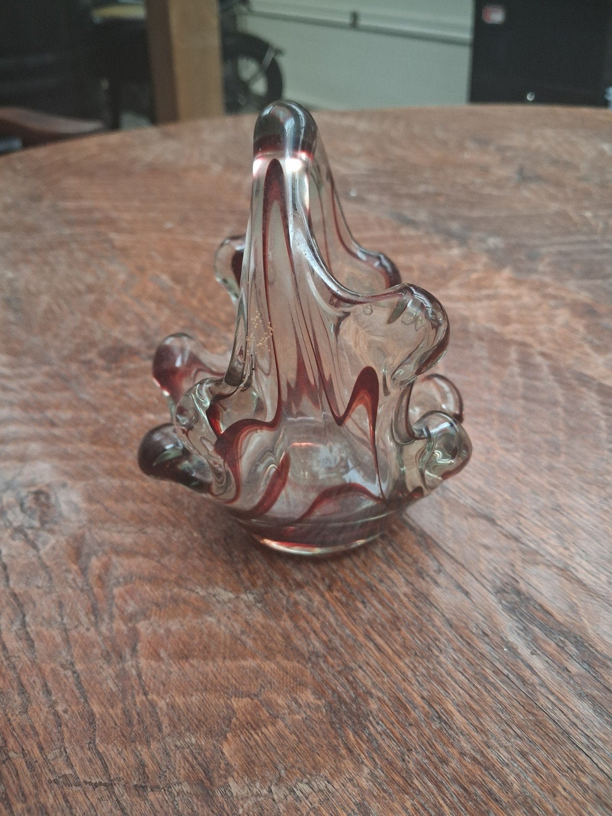 Unieke glazen mand met rood-bruine accenten, Ophalen of Verzenden