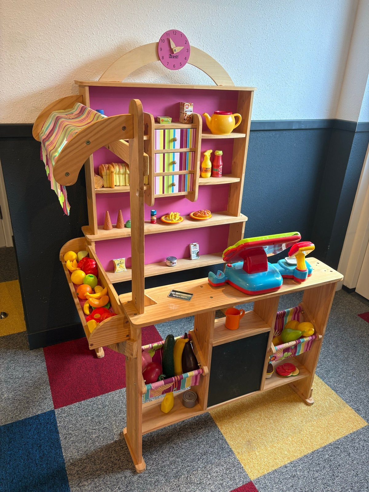 Houten speelgoed marktkraam-winkeltje, Ophalen, Gebruikt, Jongen of Meisje